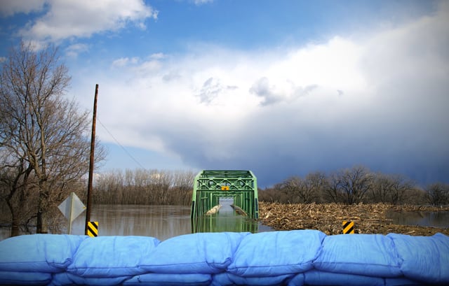 SAP Water-Activated Sandless Flood Barriers – Eco Flood Protection Solution